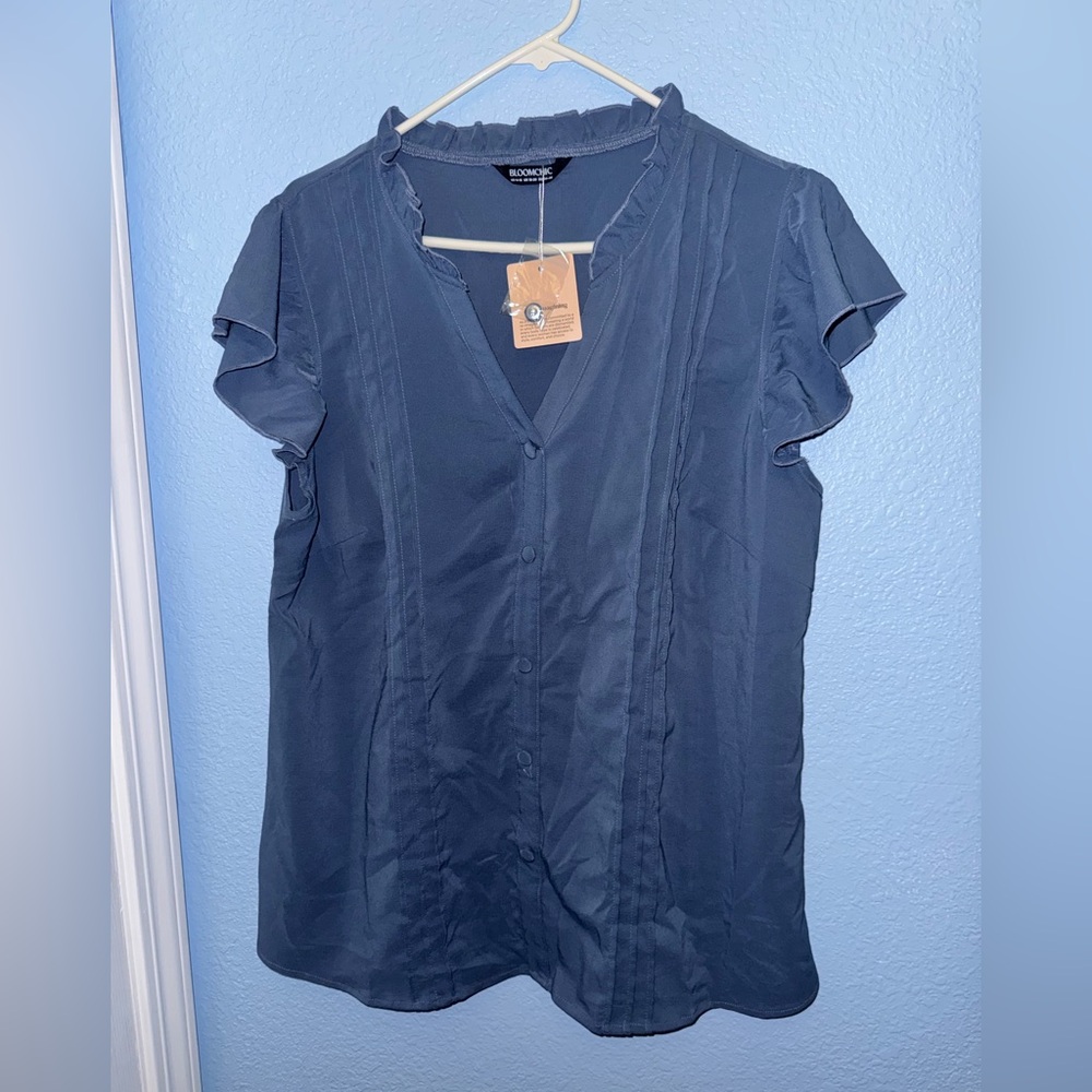 NWT BLOOMCHIC Women’s Navy Blue Button-Front Blouse Size 14-16 - Picture 6 of 11